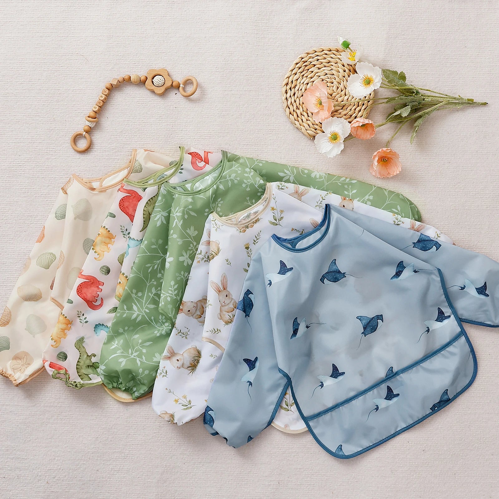 Waterproof Baby Bib with Sleeves – Long Sleeve Feeding Bib & Toddler Apron | Adjustable Tie, Catch-All Pocket, Easy Clean, Lightweight & Reusable (0–3 Years)
